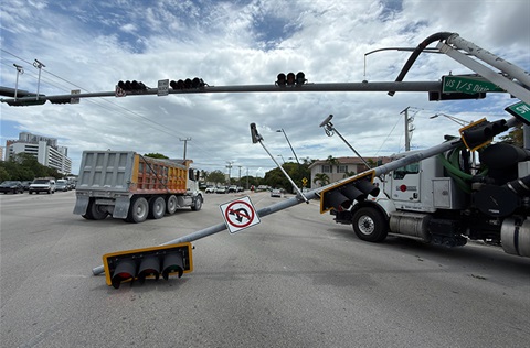 US1 Closure.jpg